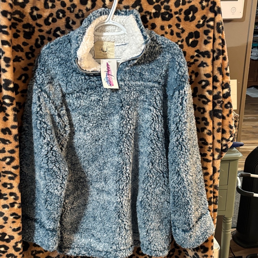Fuzzy Gray Pullover Boutique            Large NOT SIMPLY SOUTHERN!  boutique!!!